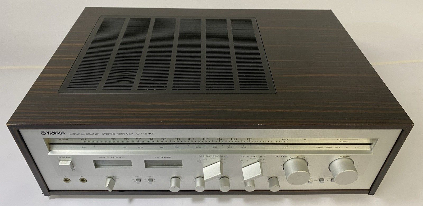 Vintage Yamaha CR-840 AM/FM Stereo Receiver - SHOWN WORKING