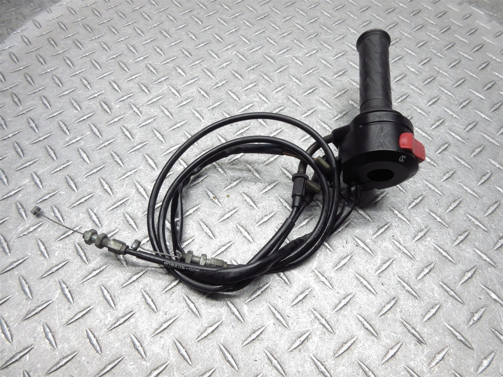 2005 05-06 Suzuki GSXR 1000 GSXR1000 Right Switch Throttle Control Cable Grip