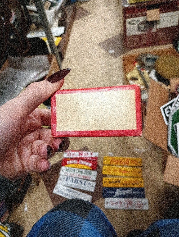 Du Point Blasting Caps Cardboard Box No.6 100 Count