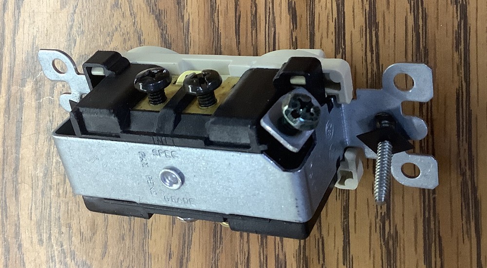 NOB Leviton Ivory Commercial Toggle Wall Switch 5226-I (Missing Instructions)