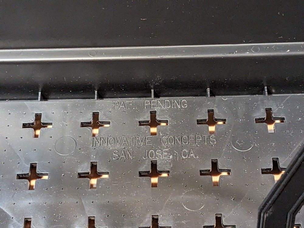 Flip 'N' File Storage Container for Computer Floppy Disksettes Locks W/ Key