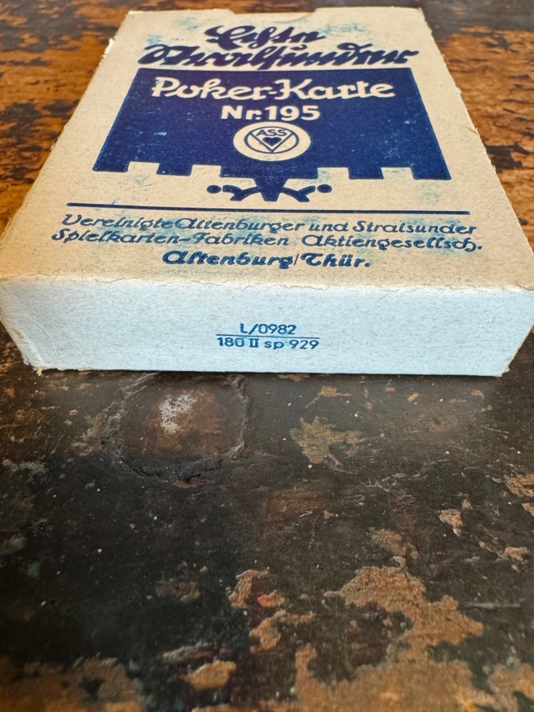 WWII GERMAN ORIGINAL PLAYING CARDS