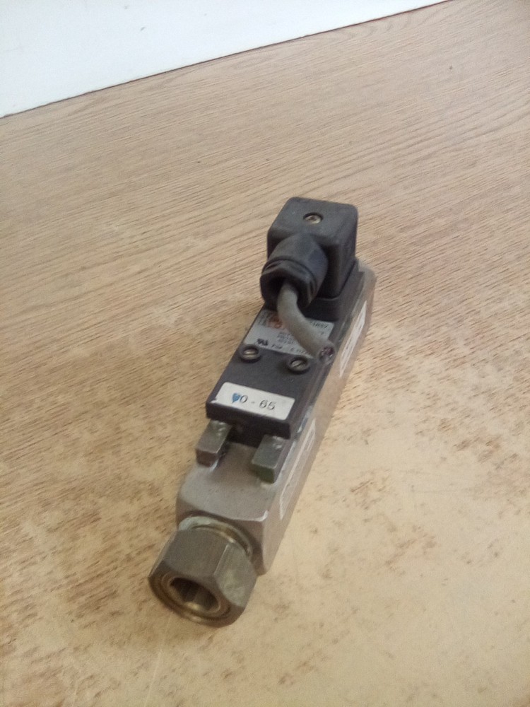Kobold 41R57 Flow Meter Switch W/Connector