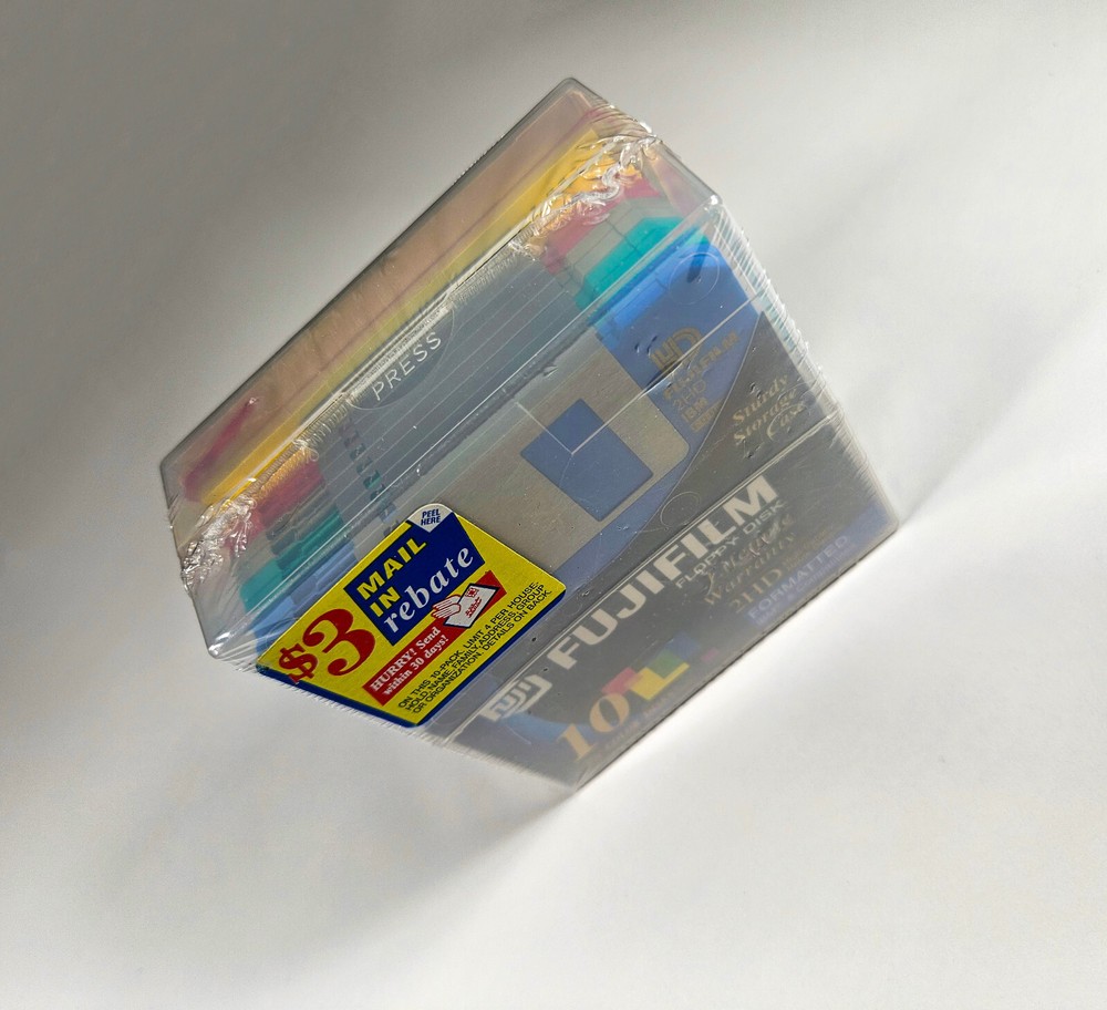 10 FLOPPY DISK FUJIFILM 2HD NOS SEALED
