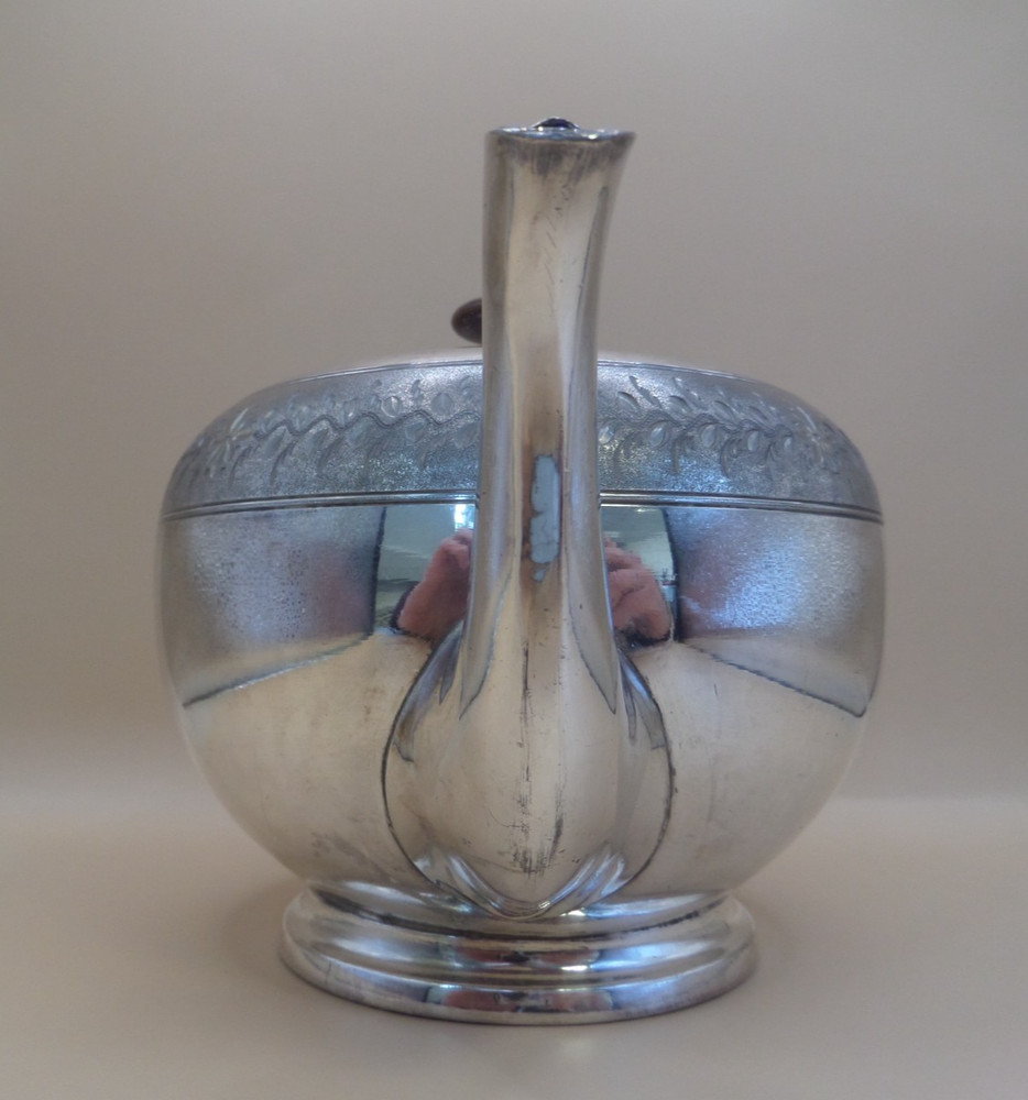 Barker Ellis Britanoid Silver Plated 2 Pint Teapot Wicker Handle 7627