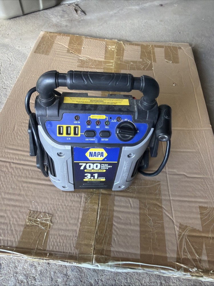 Napa 700 Amp Jump Starter