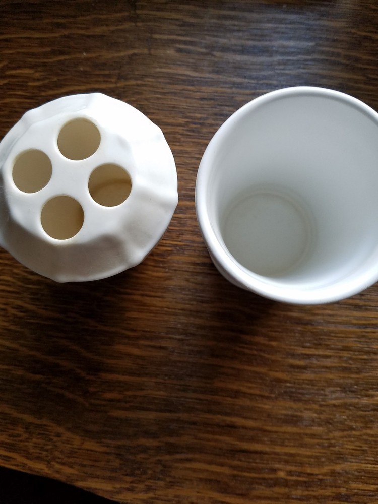 Bathroom Accessories ~ Toothbrush Holder & Glass