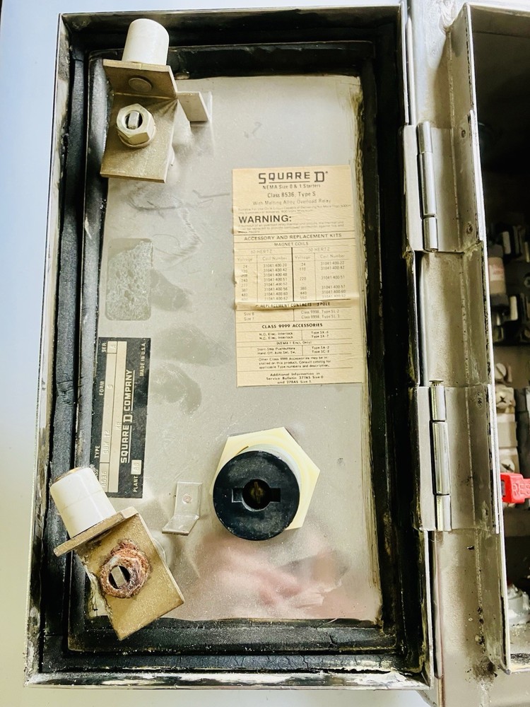 Square D 8536 SBW 12 Enclosure