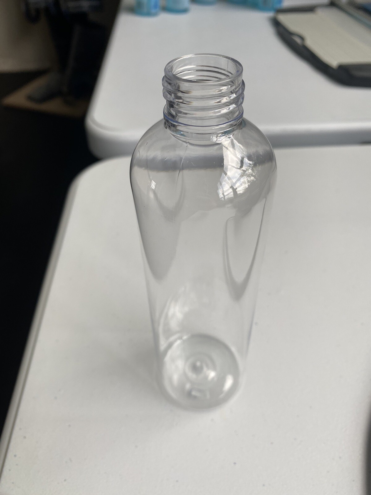 1 case (324 bottles per box) (8 oz)(250ML)plastic PET bottles with flip top lids