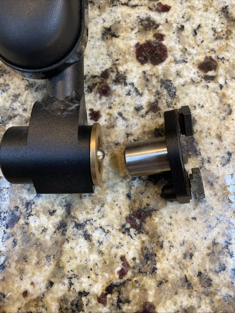 Quantum Q6 Edge REMOVABLE ARM REST .2 MILES ON UNIT