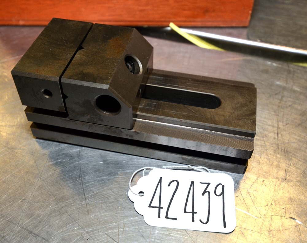 Japan Automatic Machine Co. Precision Vise (Inv.42439)