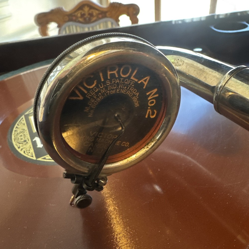 Victrola phonograph Victor Talking Machine VV-lX separate Base Cab. Fathers day!