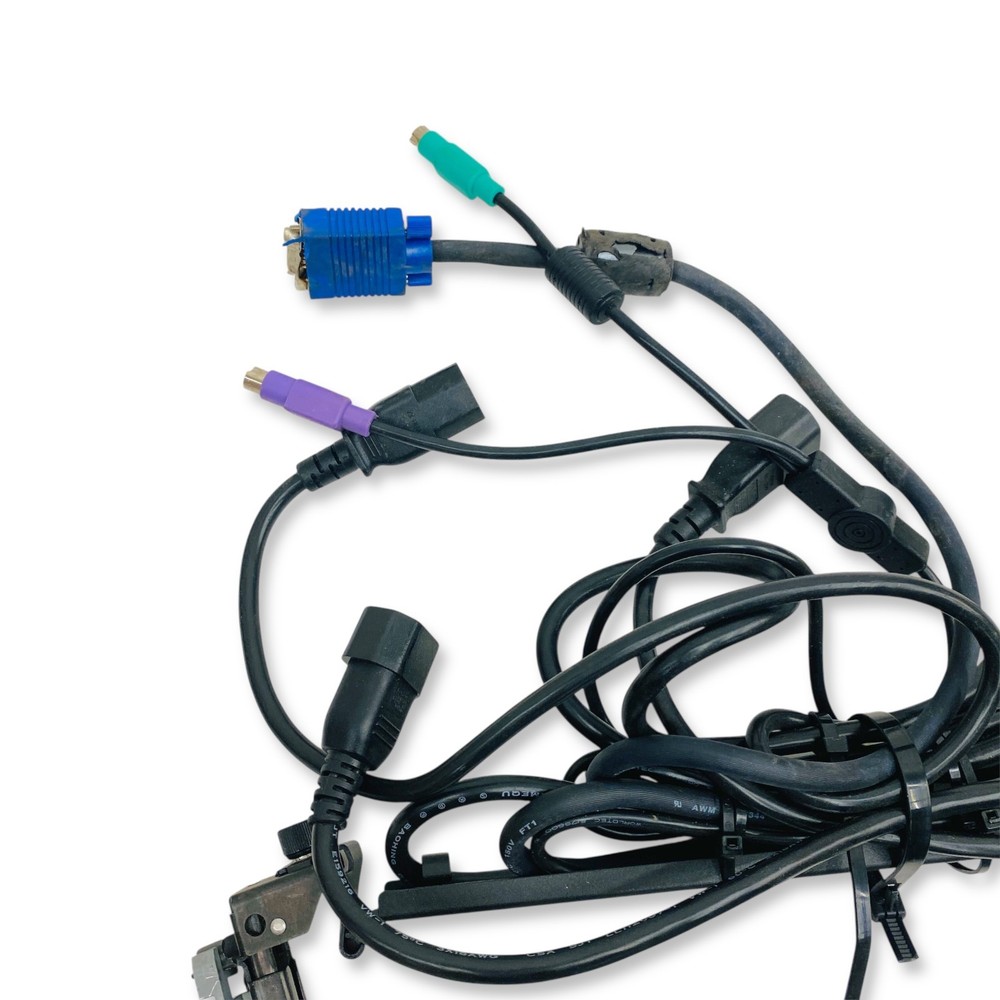 Dell PowerEdge 15FP 15" LCD Rackmount Console KVM with Keyboard