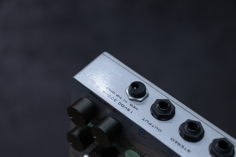 Pigtronix Echolution Unique Analog/Digital Dual Delay Effect Pedal w/Adapter