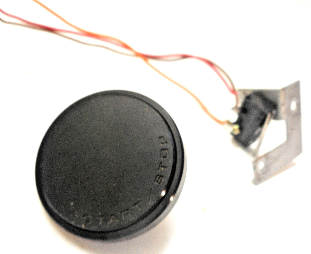 NUMARK  TURNTABLE TT1400  - START/STOP KNOB  - PARTING OUT