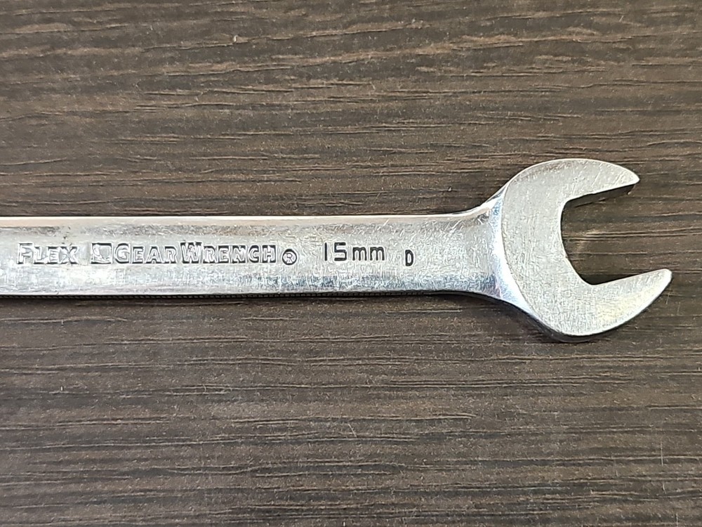 GearWrench 15mm -Code D- Flex Head 12 Point Ratcheting Combination Wrench