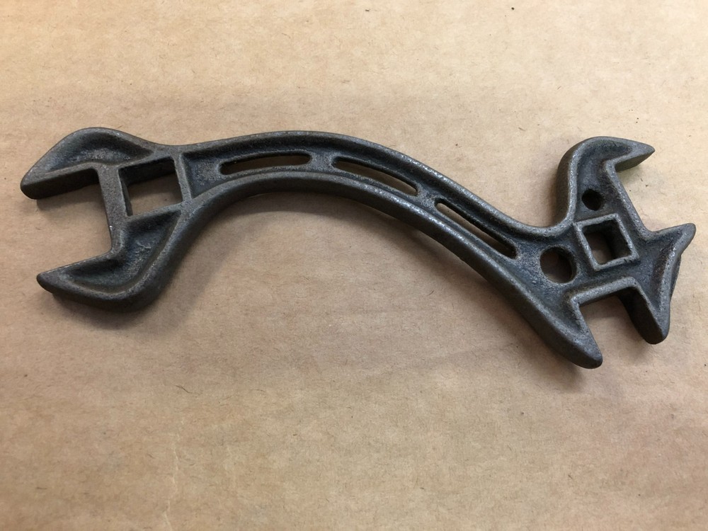Vintage Deere & Mansur 196 Multi Size Farm Implement Wrench Tool