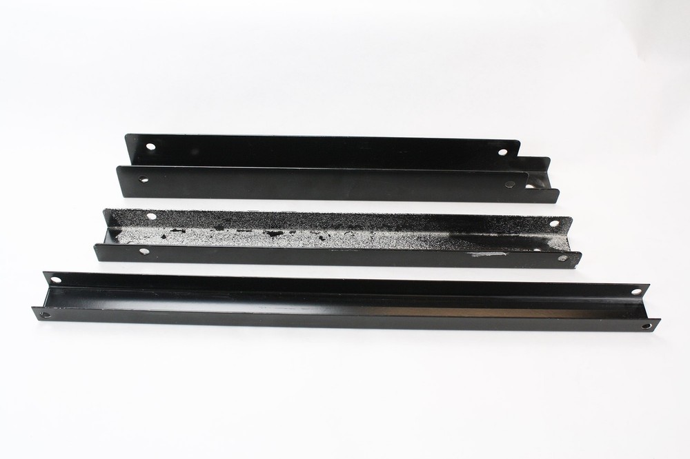 HUBBELL HLTSB18B 86550 LADDER RACK TRIANGULAR SHELF BRACKET FOR 18" NEXTFRAME