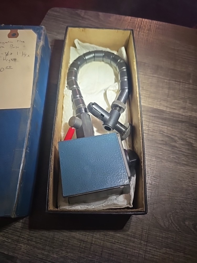 Central Tools 6417 - Flex Arm Magnetic Base