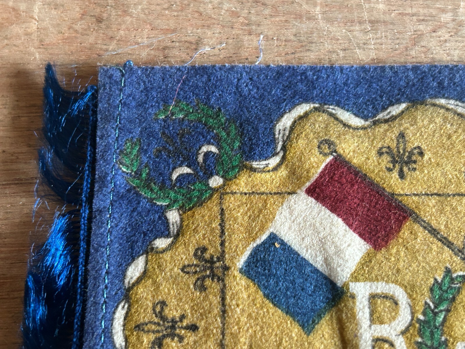 France Tobacco Cigar Felt Battle Axe Crossed Flags R.F. Early 1900s 4.75x7.25