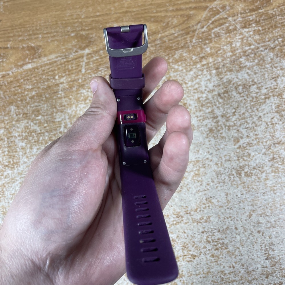 Fitbit Charge HR Wireless Activity Tracker PLUM (Purple) - Untested