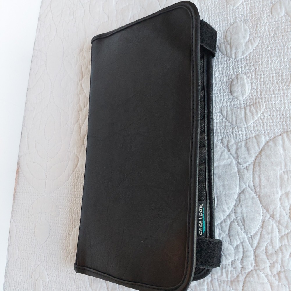 VTG Case Logic 10 CD Disc Visor Holder Hook & Loop Closures & 5 CDs/DVD Untested