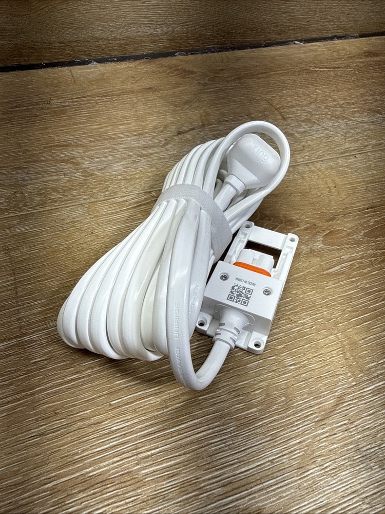 RING Outdoor Camera White Power Supply - Model 5F27E9