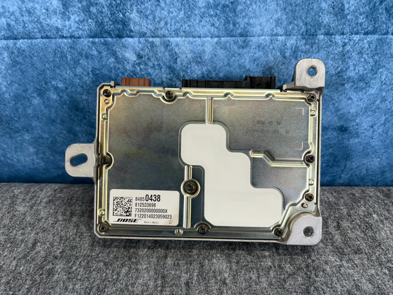 CHEVROLET CAMARO 2019-2024 BOSE RADIO SPEAKER AMPLIFIER OEM