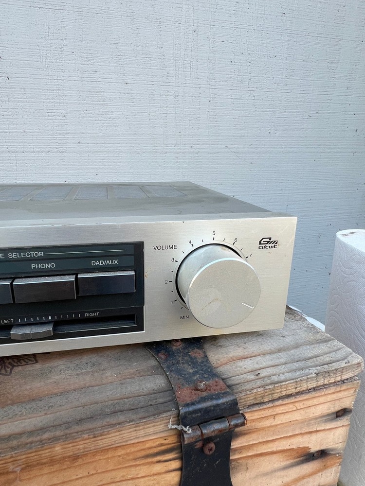 JVC A-K100 Stereo Integrated Amplifier Powers On