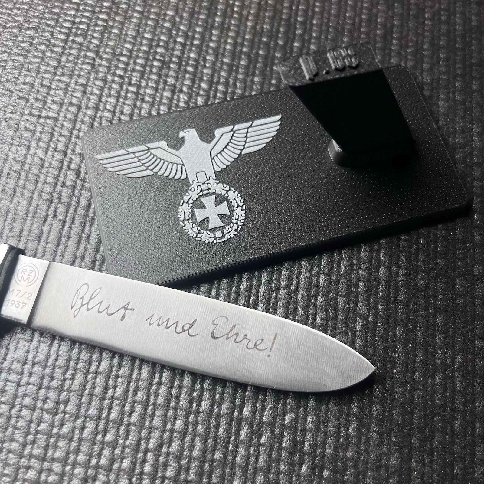 Luger P08 Pistol Display Stand Handgun Maintenance Gun Holder WW2 German