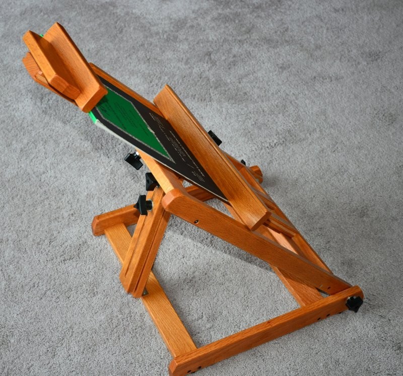 AMERICAN SOLID OAK LARGE TABLETOP EASEL