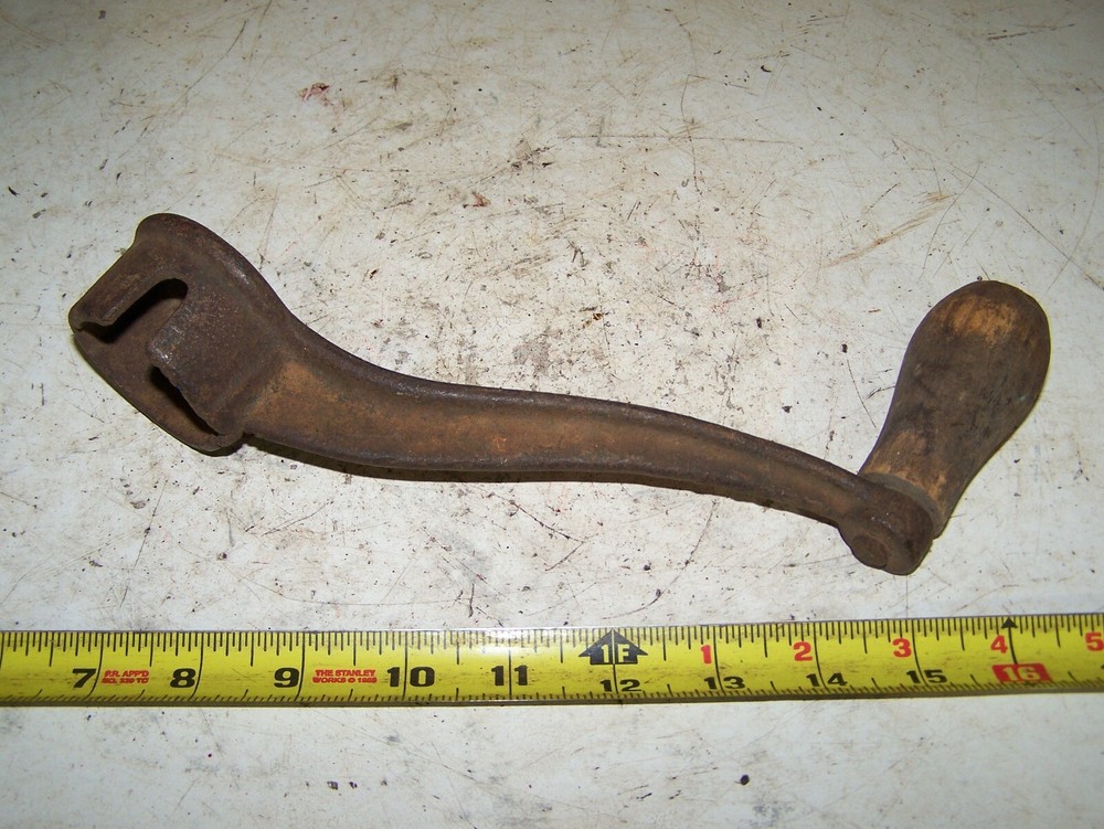 Cast Iron Crank Handle Corn Sheller Grinder Roller Farm Implement 1 5/8" Shaft