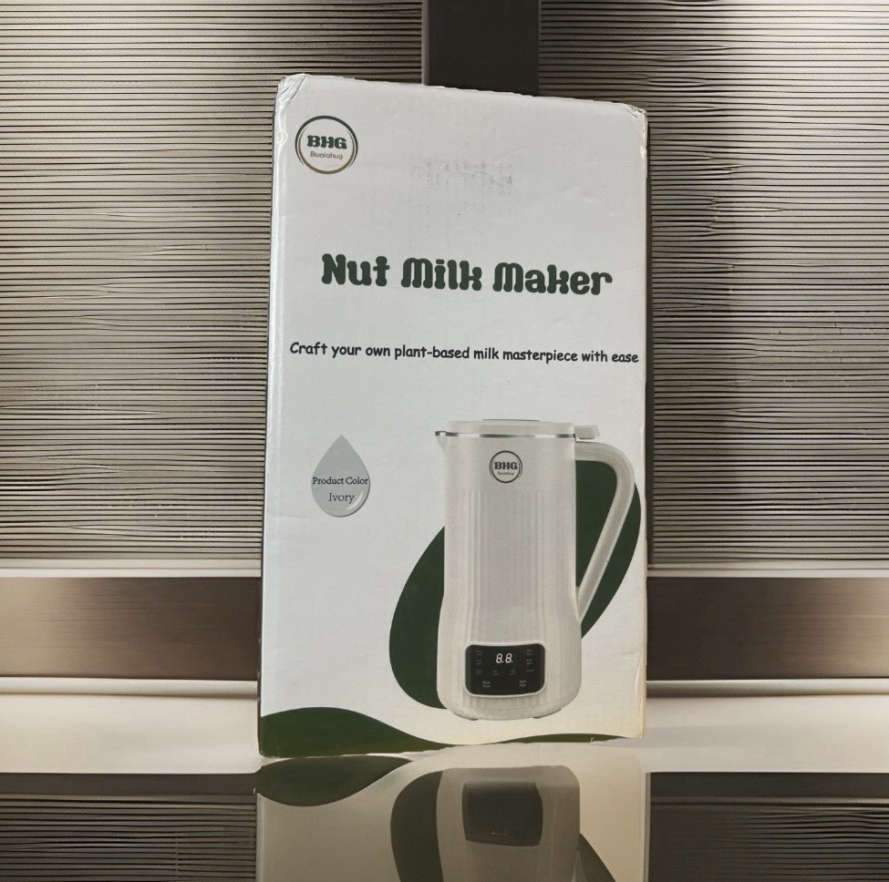 20oz Nut Milk Maker Machine ~ Multi-Functional Automatic w/ 10 Blades