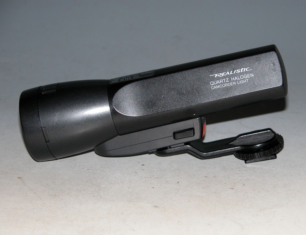 Realistic Quartz Halogen Camcorder Light Hotshoe Mount