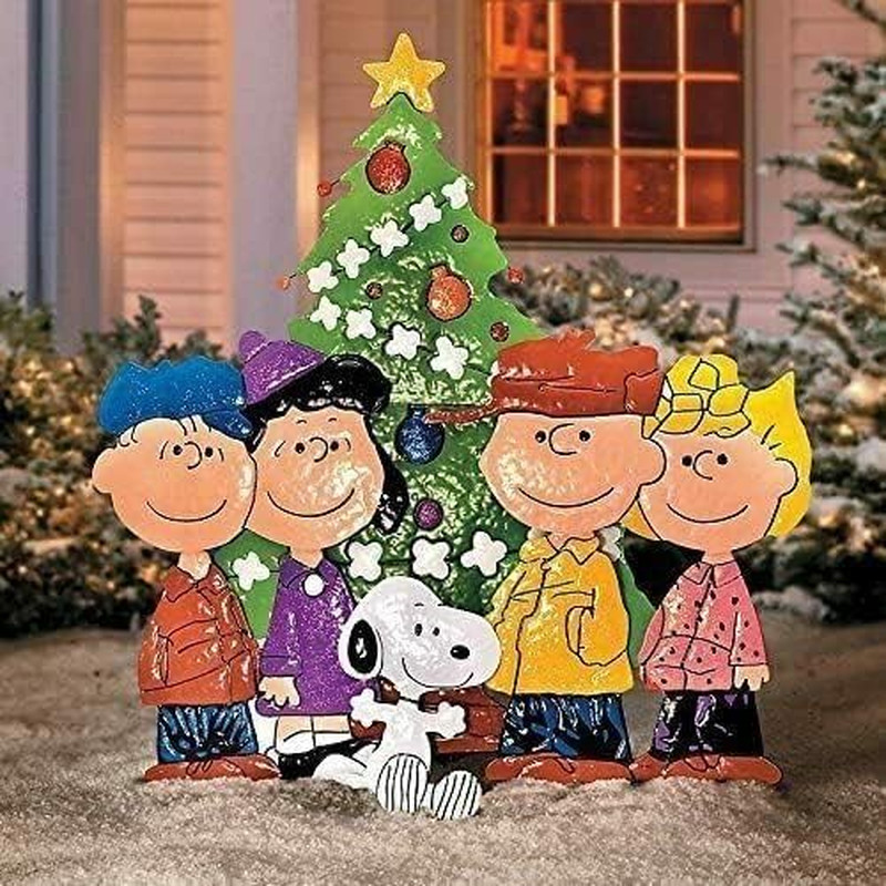 Peanuts Christmas Tree Yard Art - Hammered Metal Outdoor Decor (36")