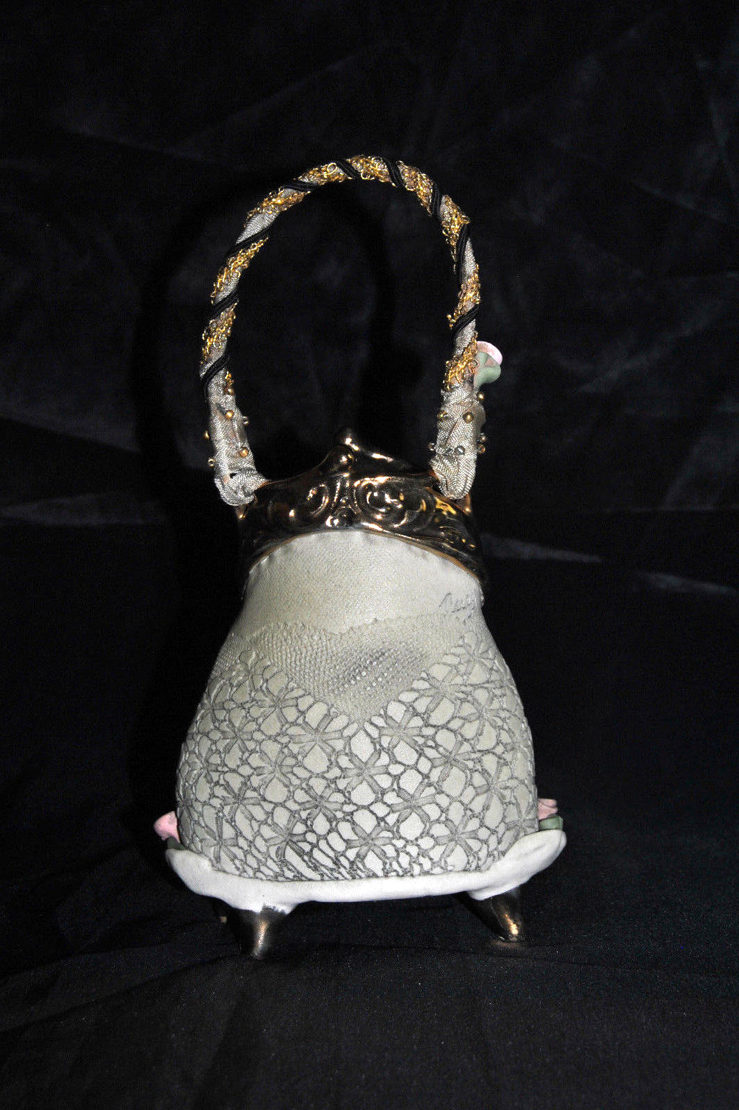 RARE DECORATIVE TEXTURED PORCELAIN PURSE BY LAURA PEERY. Pale Green Signed