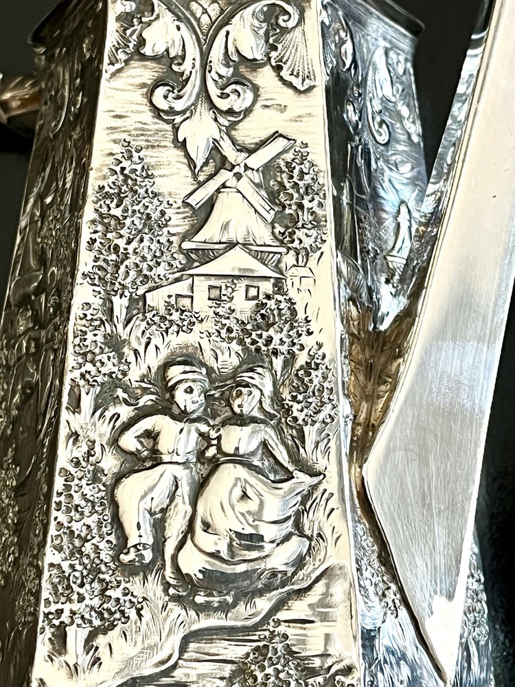 Barbour Repousse' Silverplate Tea / Coffee Server In PRISTINE Condition-1890's