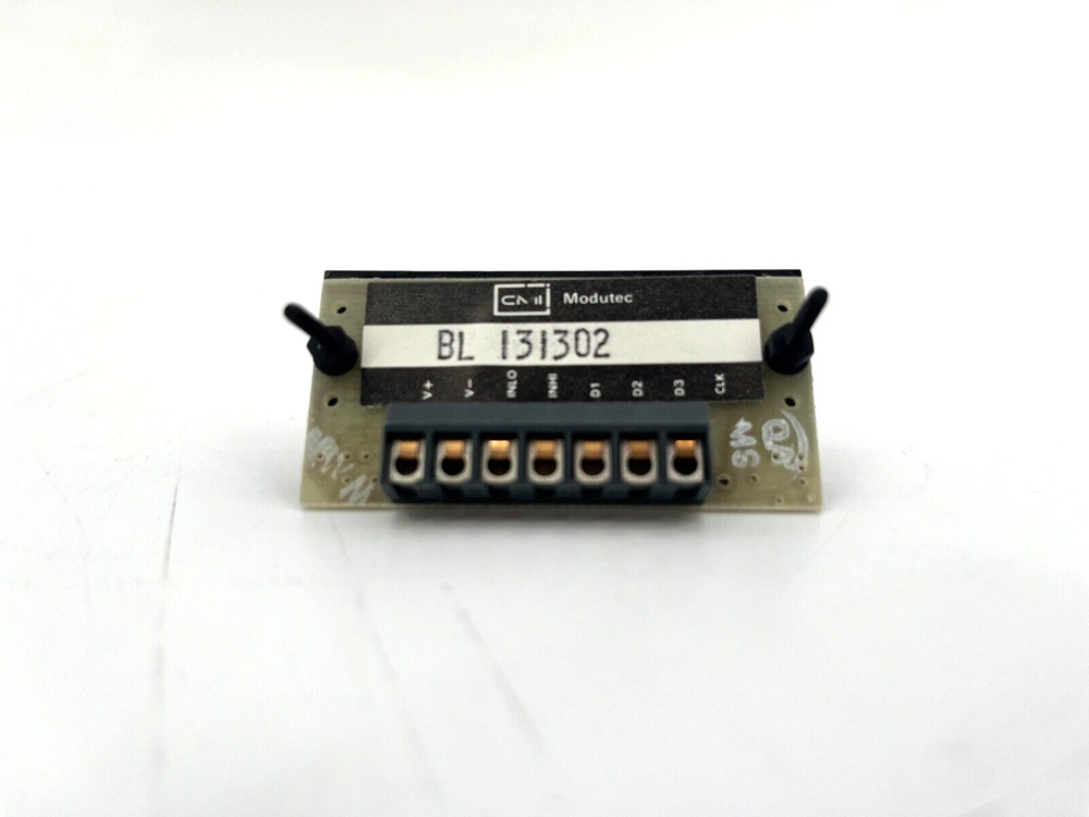 New Modutec BL-131302 LCD Digital Panel Meter - Missing Mounting Hardware