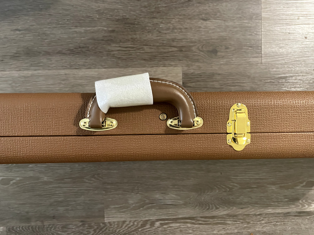Brown Tolex Hard shell Bass Guitar Case.