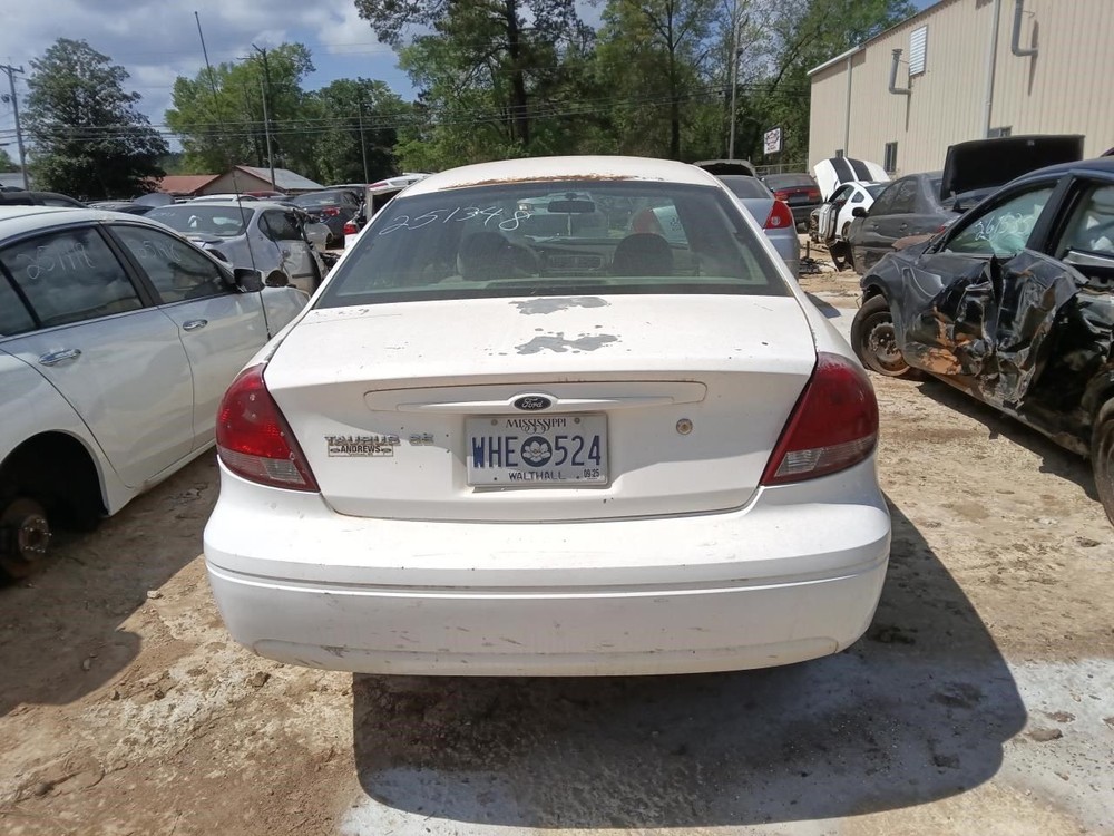 TAURUS 2005 Fuse Box Cabin 40463