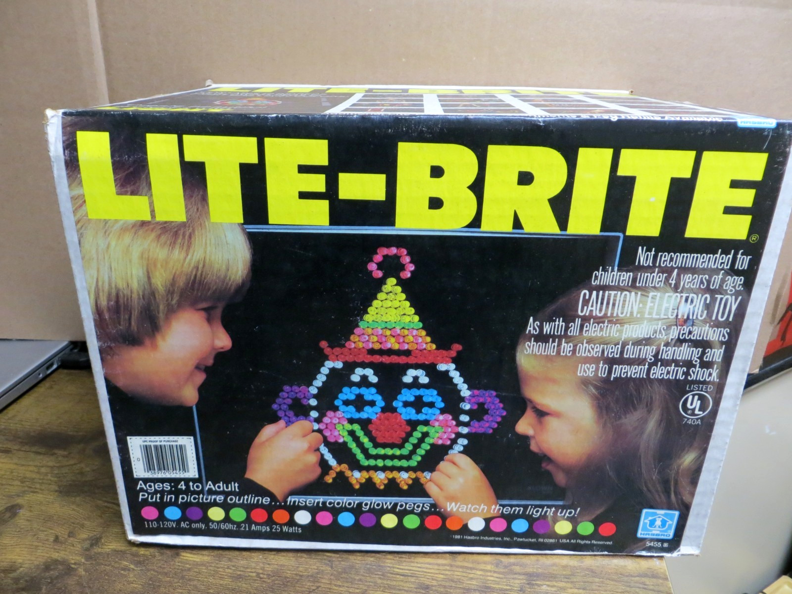 VINTAGE HASBRO 1981 LITE BRITE -  100% FACTORY SEALED FROM EX HASBRO EMPLOYEE