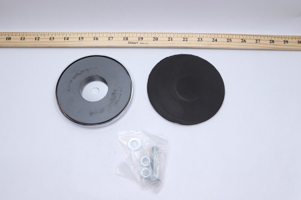 Cup with Bolt Magnet 190 Lb Pull MX5000B