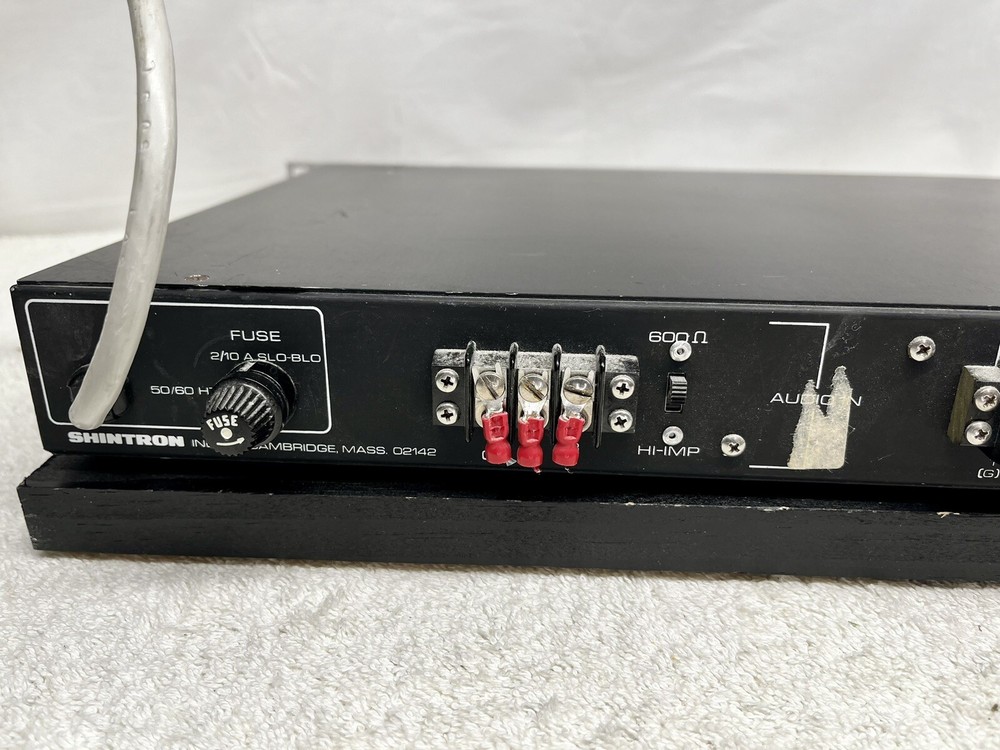 Shintron model 201 rackmount Audio Distribution Amplifier DA