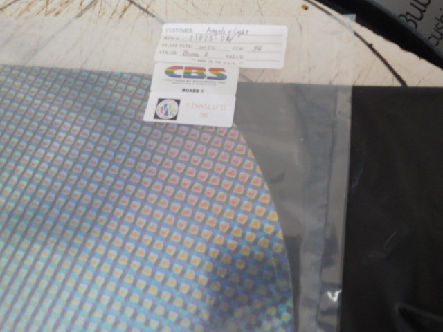 Dichroic Glass:CBS 96 COE Boxes 1 Pattern Rainbow on Thin Clear - 3"Sq