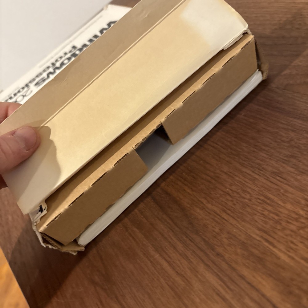 Microsoft Windows 2000 Professional Retail Box, Upgrade Version