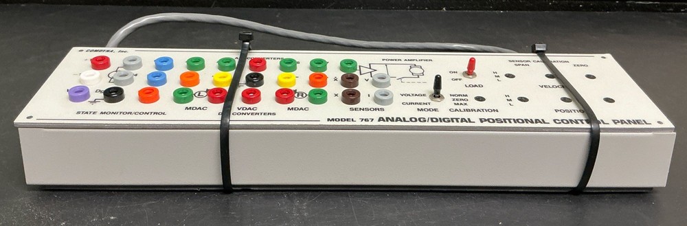 Comdyna 767 Analog/Digital Positional Control Panel | Missing Screws in Panel