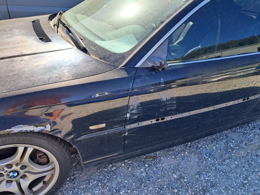 330CI 2002 Glove Box 4821705