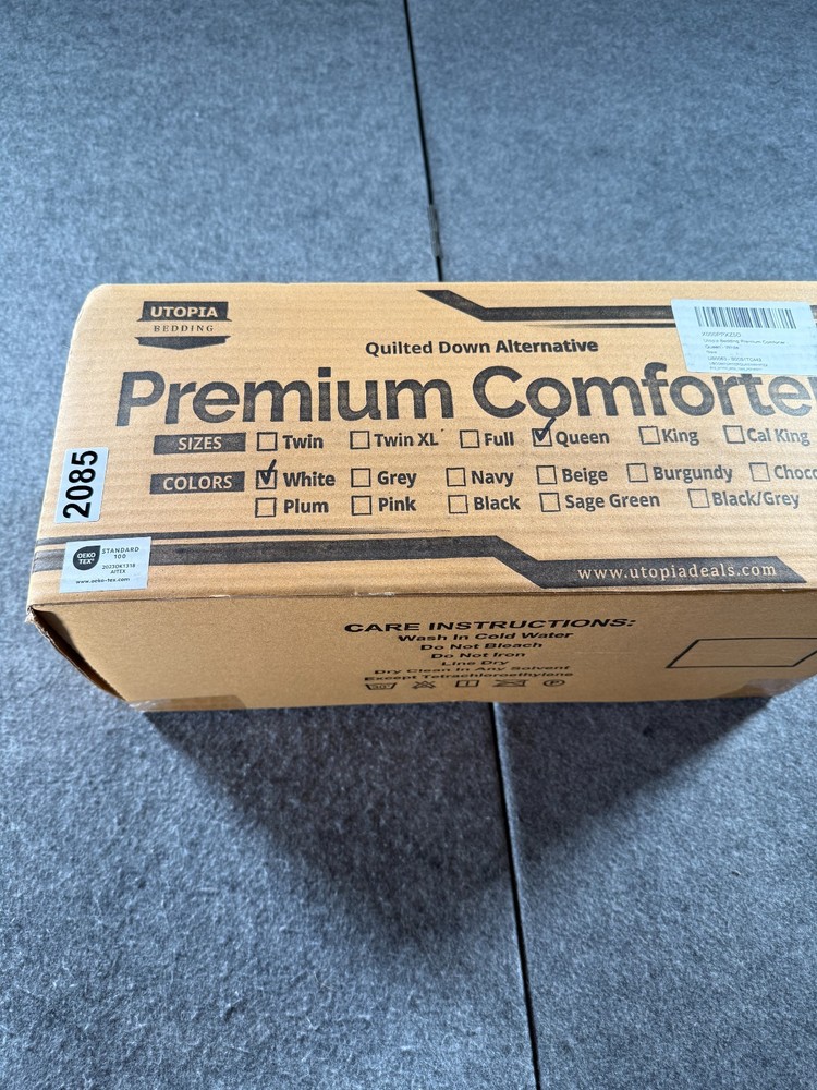 Utopia Bedding Premium Comforter Queen White Down Alternative Quilted Polyester