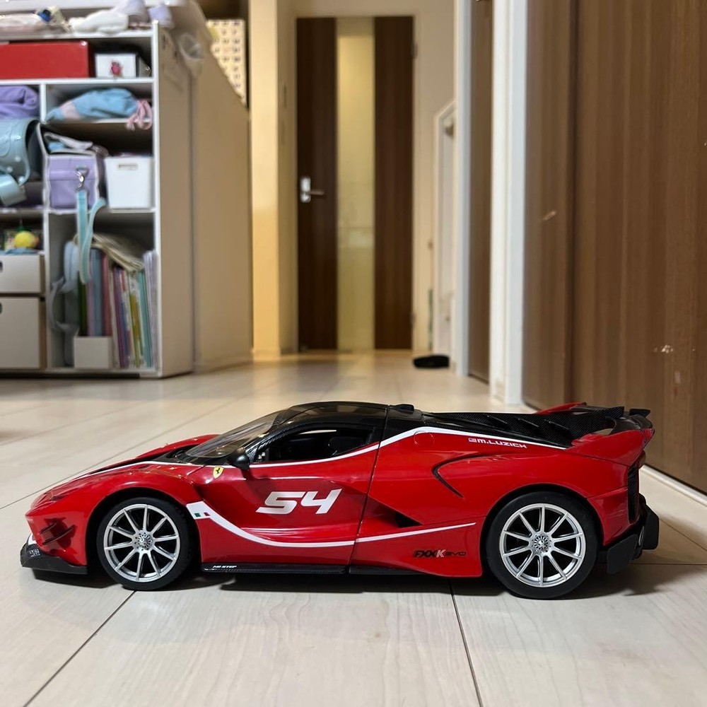 LaFerrari 54, numbered, red