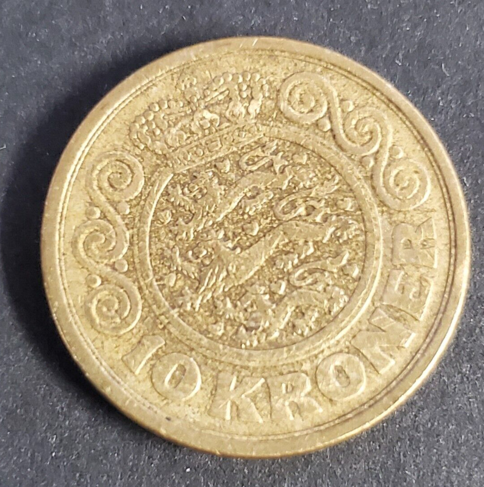 Denmark, nice 1990 10 Kr coin
